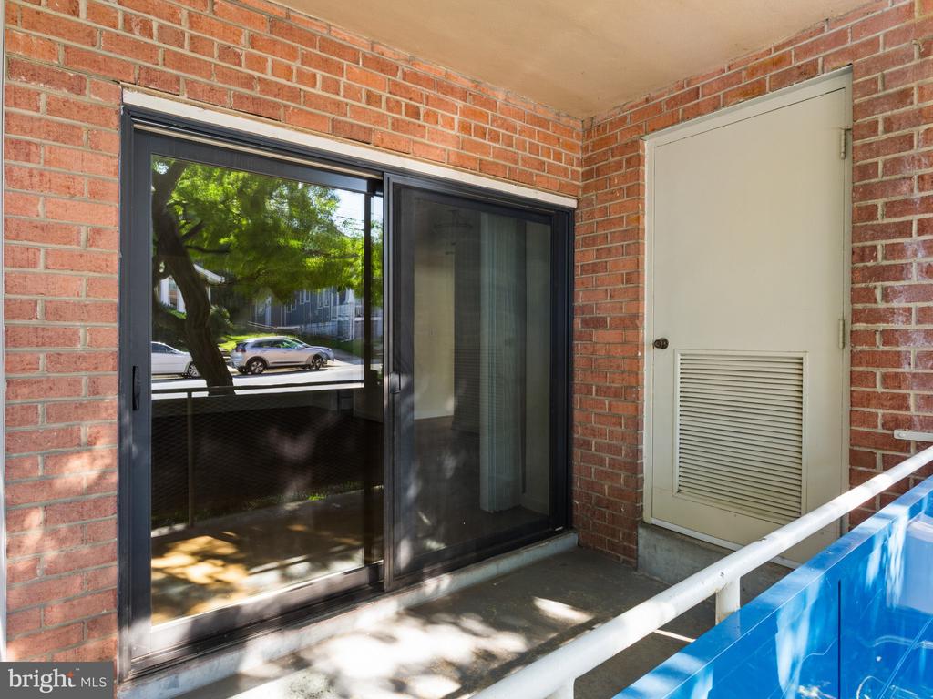 1931 N CLEVELAND STREET Unit: 210