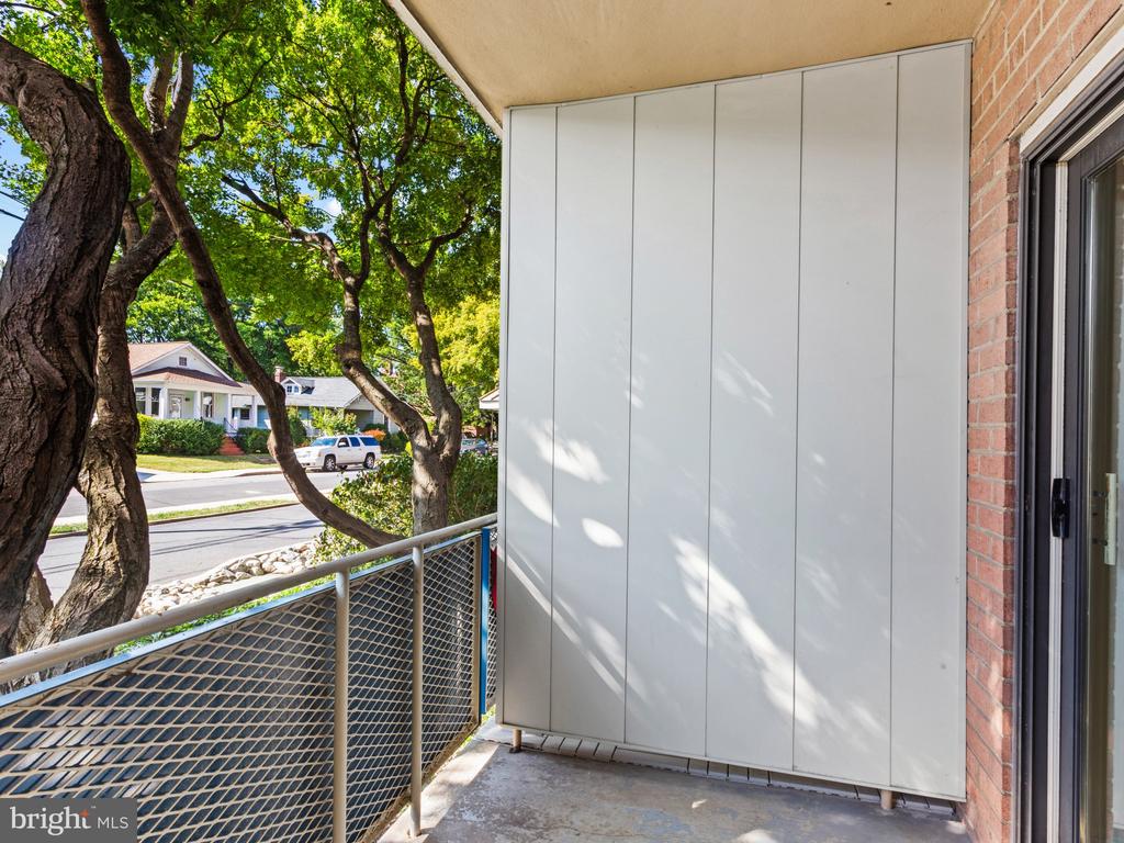 1931 N CLEVELAND STREET Unit: 210
