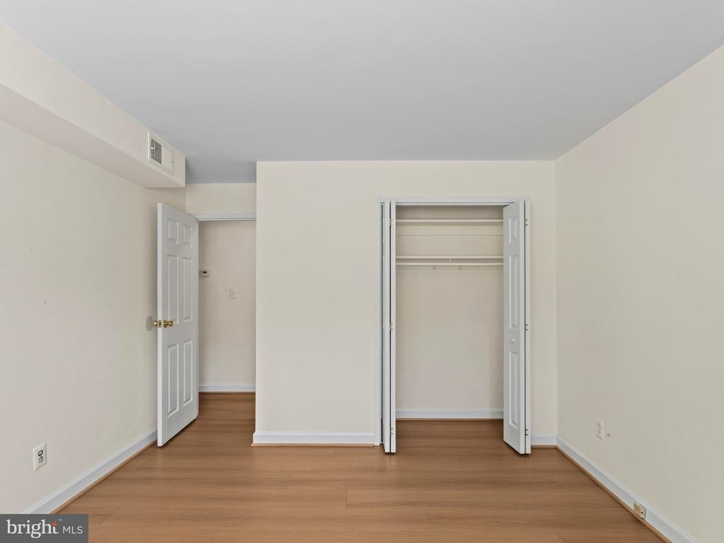 1931 N CLEVELAND STREET Unit: 210