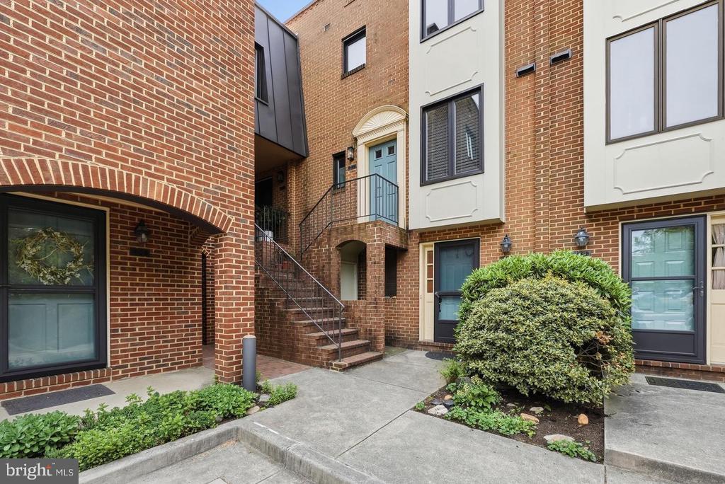 1414 12TH STREET N Unit: 1414A