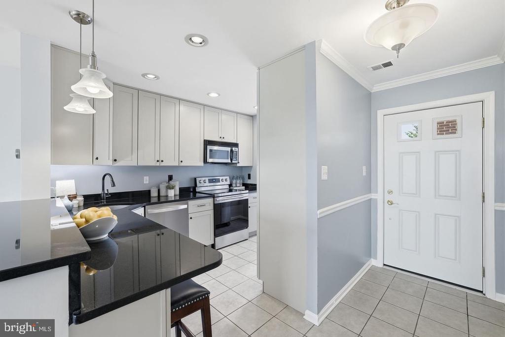 1414 12TH STREET N Unit: 1414A