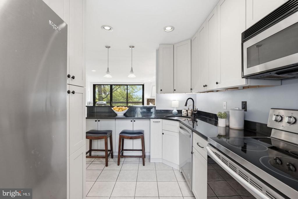 1414 12TH STREET N Unit: 1414A