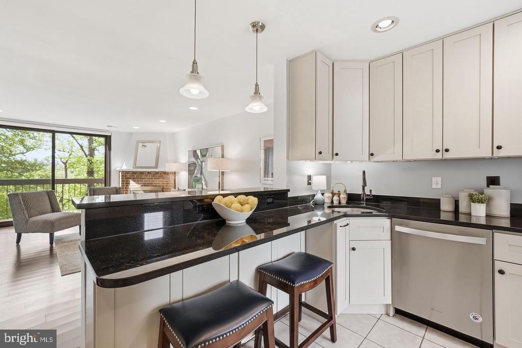 1414 12TH STREET N Unit: 1414A