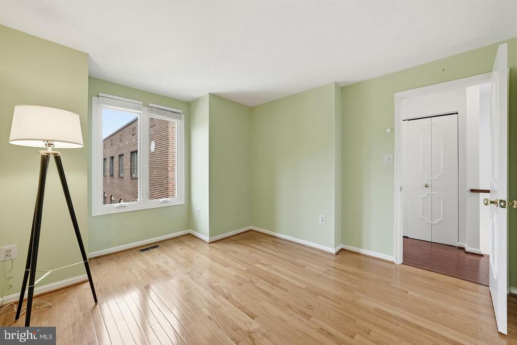 1414 12TH STREET N Unit: 1414A