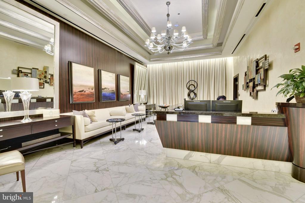 1111 19TH STREET N Unit: 1503