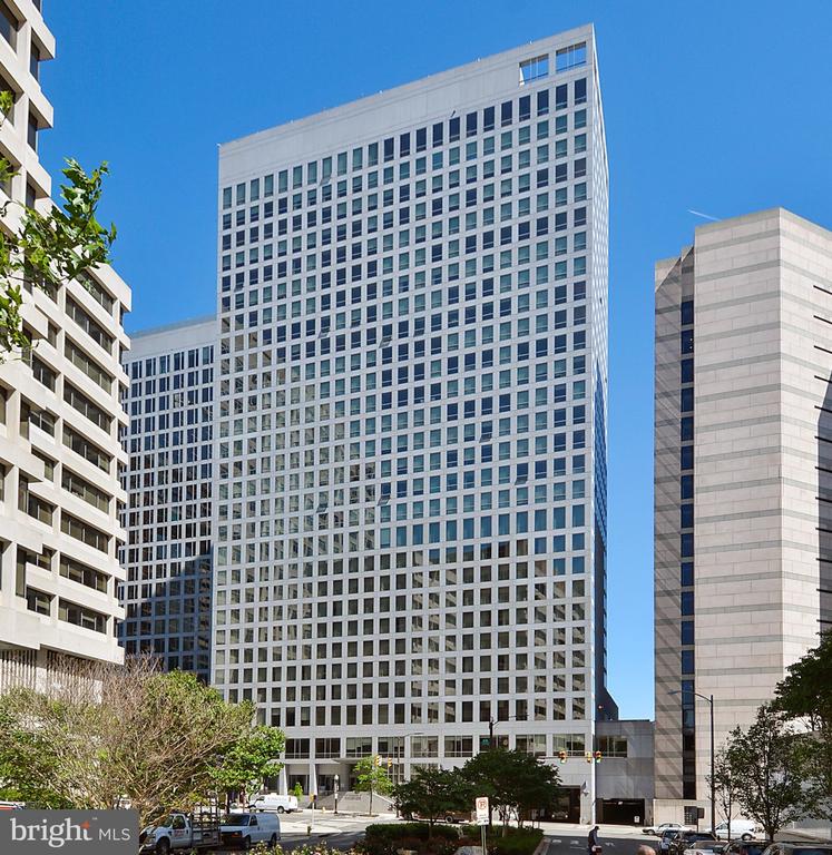 1111 19TH STREET N Unit: 1503