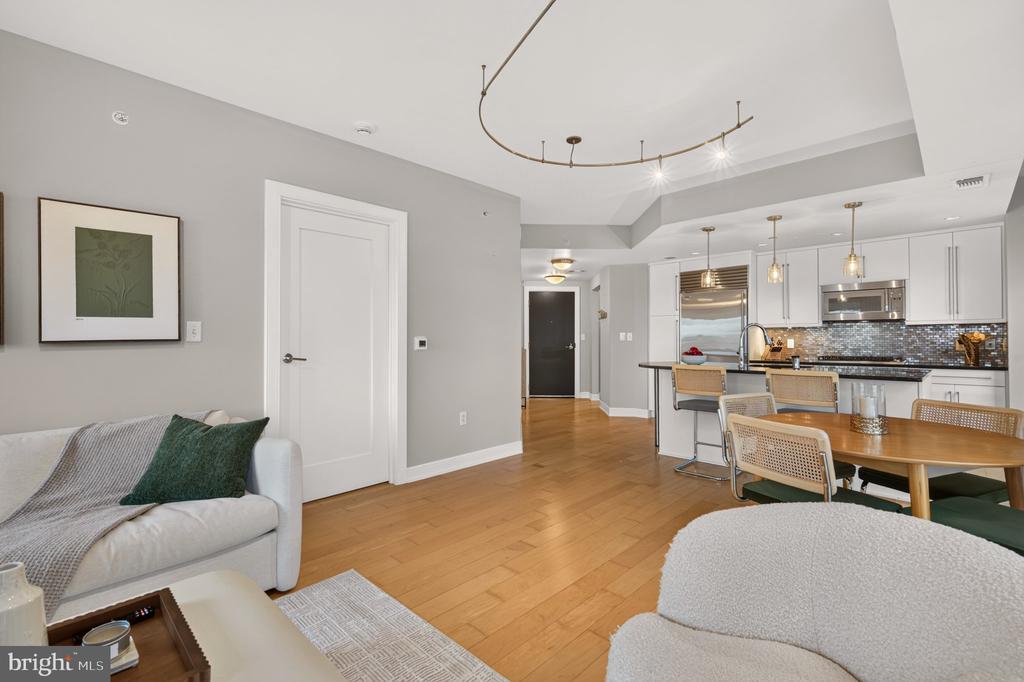 1111 19TH STREET N Unit: 1503