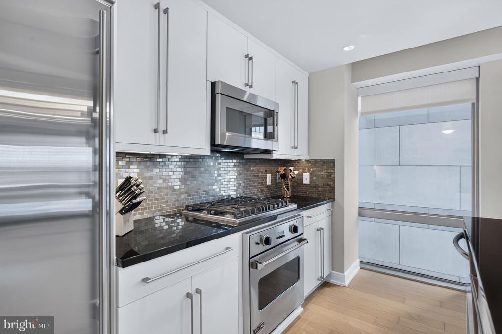 1111 19TH STREET N Unit: 1503