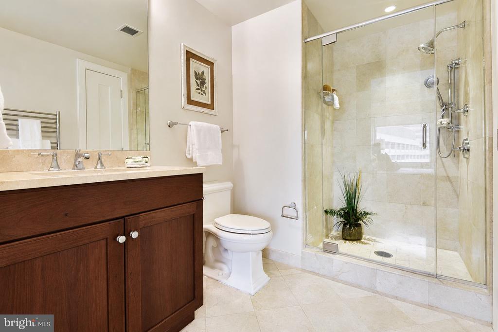 1111 19TH STREET N Unit: 1503