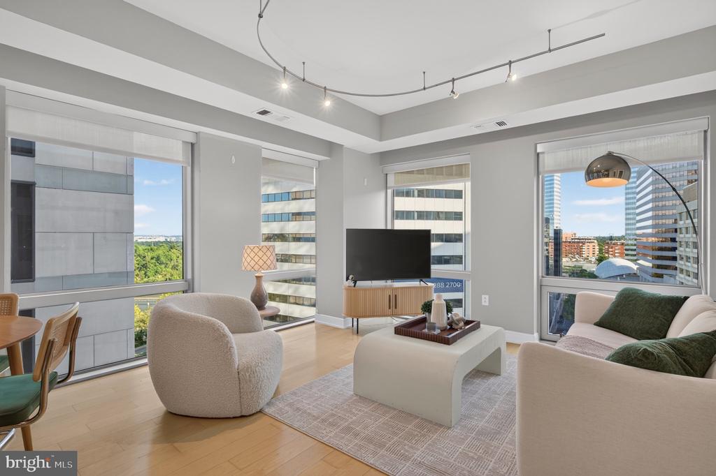 1111 19TH STREET N Unit: 1503