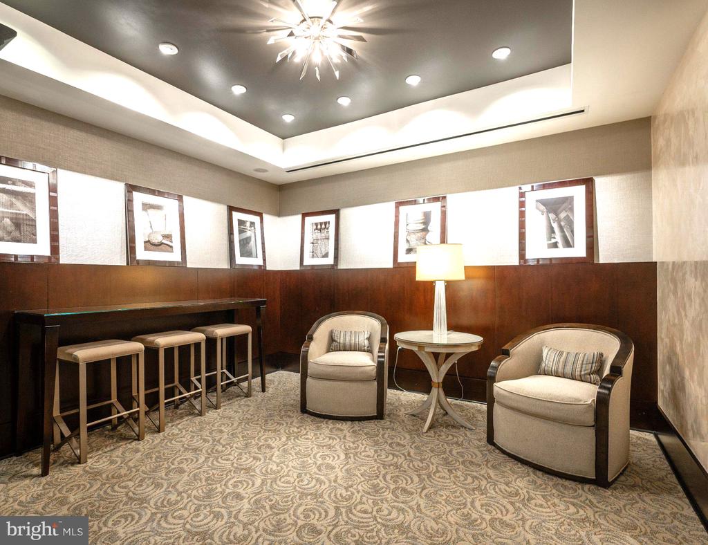 1111 19TH STREET N Unit: 1503