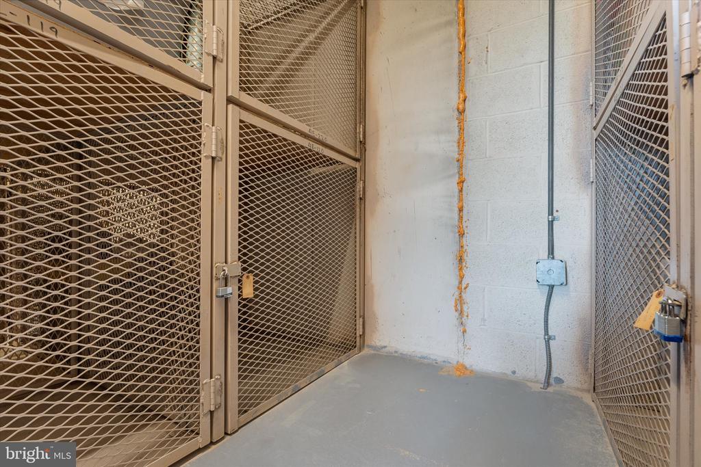 1301 N COURTHOUSE ROAD Unit: 1216