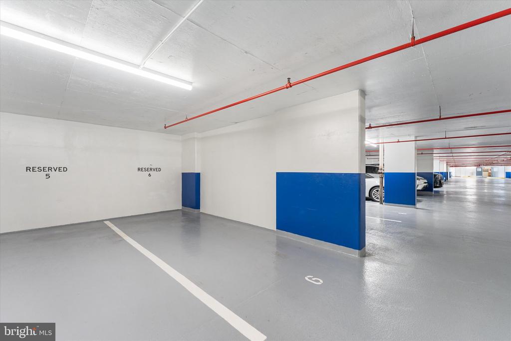 1301 N COURTHOUSE ROAD Unit: 1216