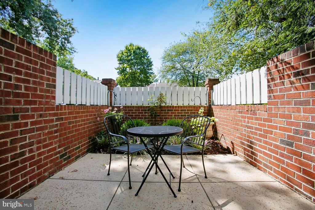 2621 S WALTER REED DRIVE S Unit: A