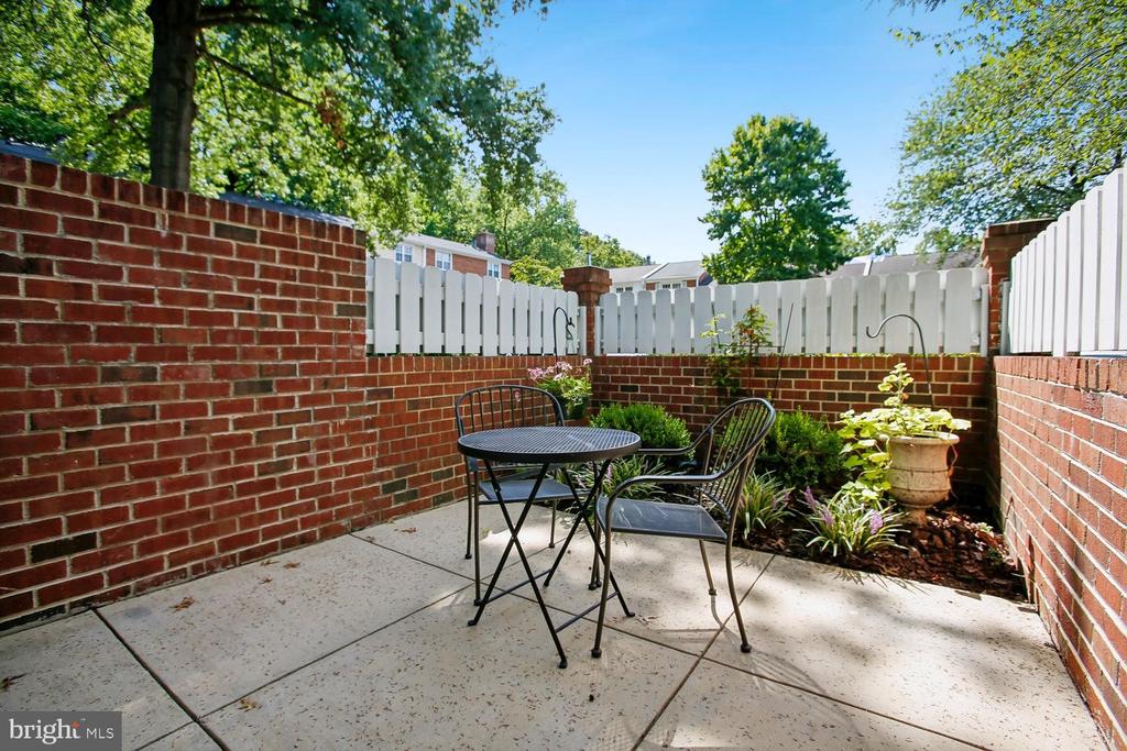 2621 S WALTER REED DRIVE S Unit: A