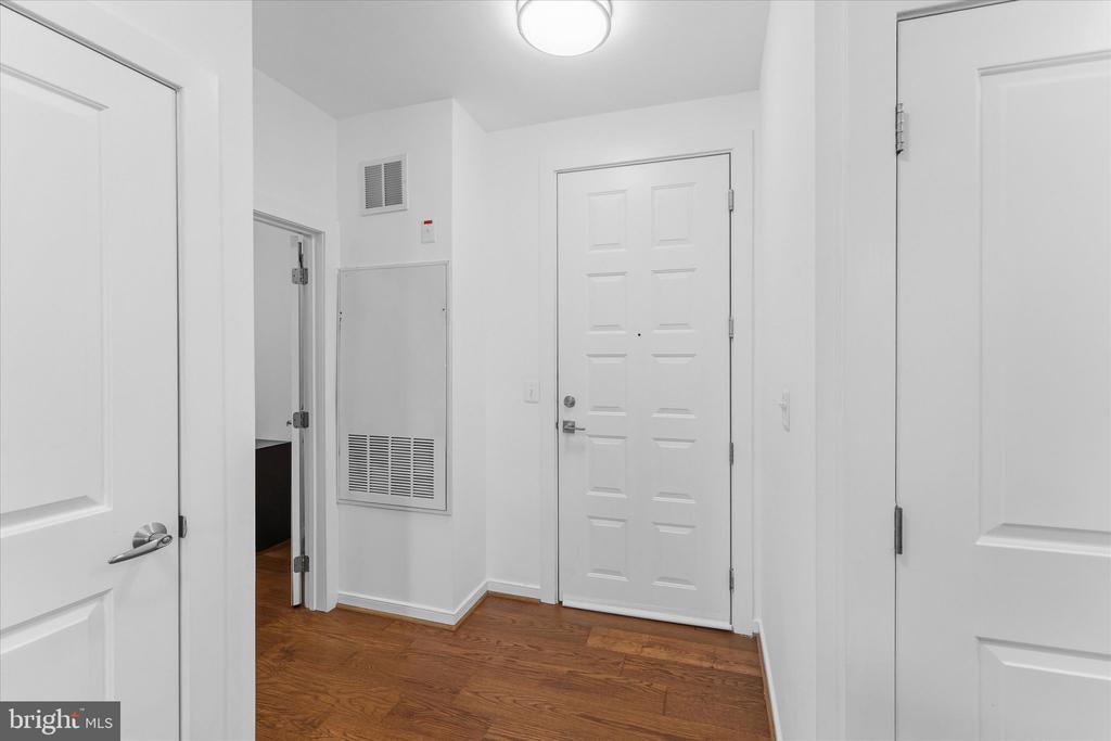 2200 N WESTMORELAND STREET Unit: 232