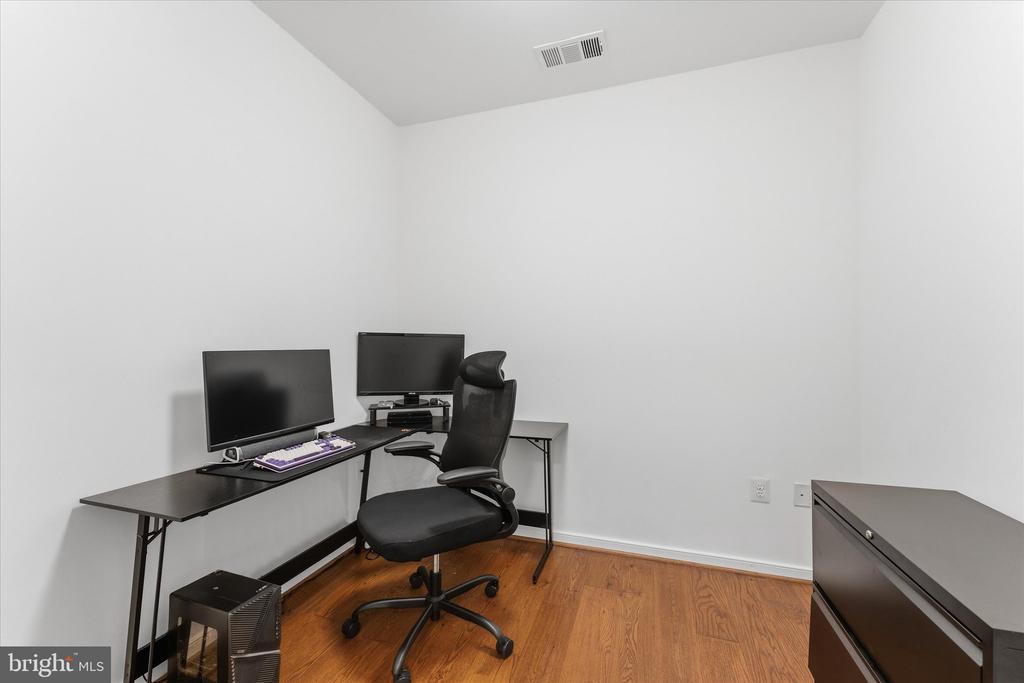 2200 N WESTMORELAND STREET Unit: 232