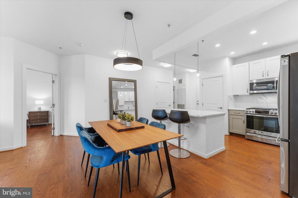 2200 N WESTMORELAND STREET Unit: 232