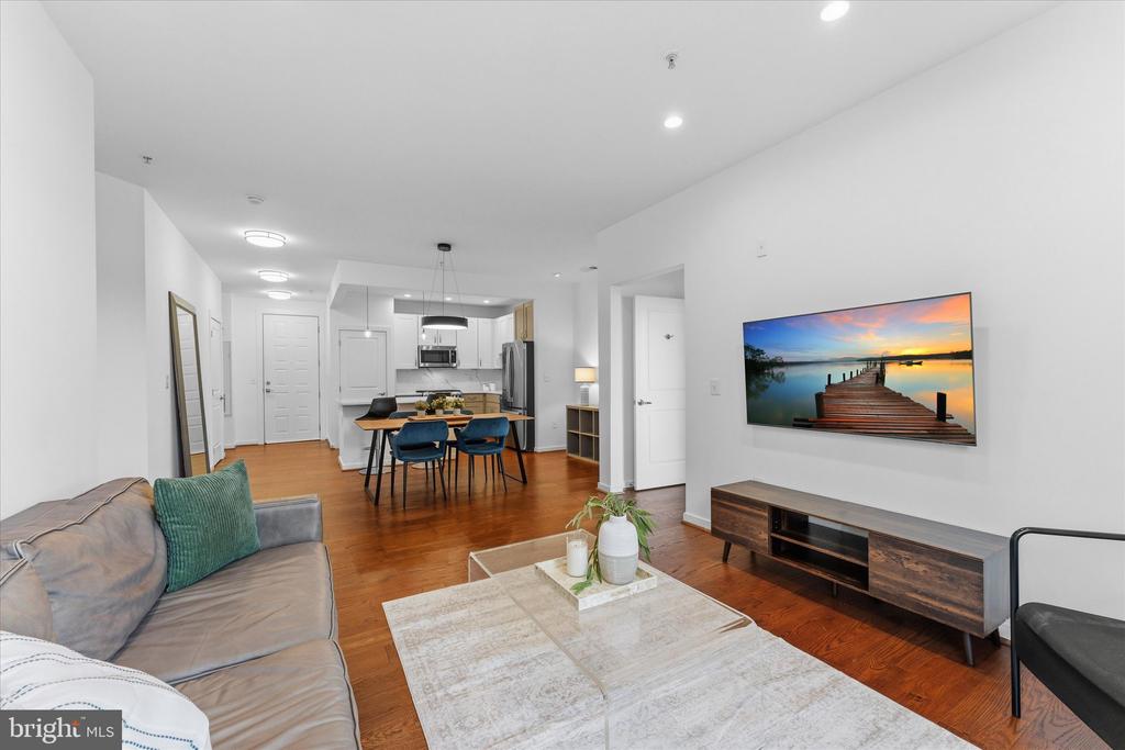 2200 N WESTMORELAND STREET Unit: 232
