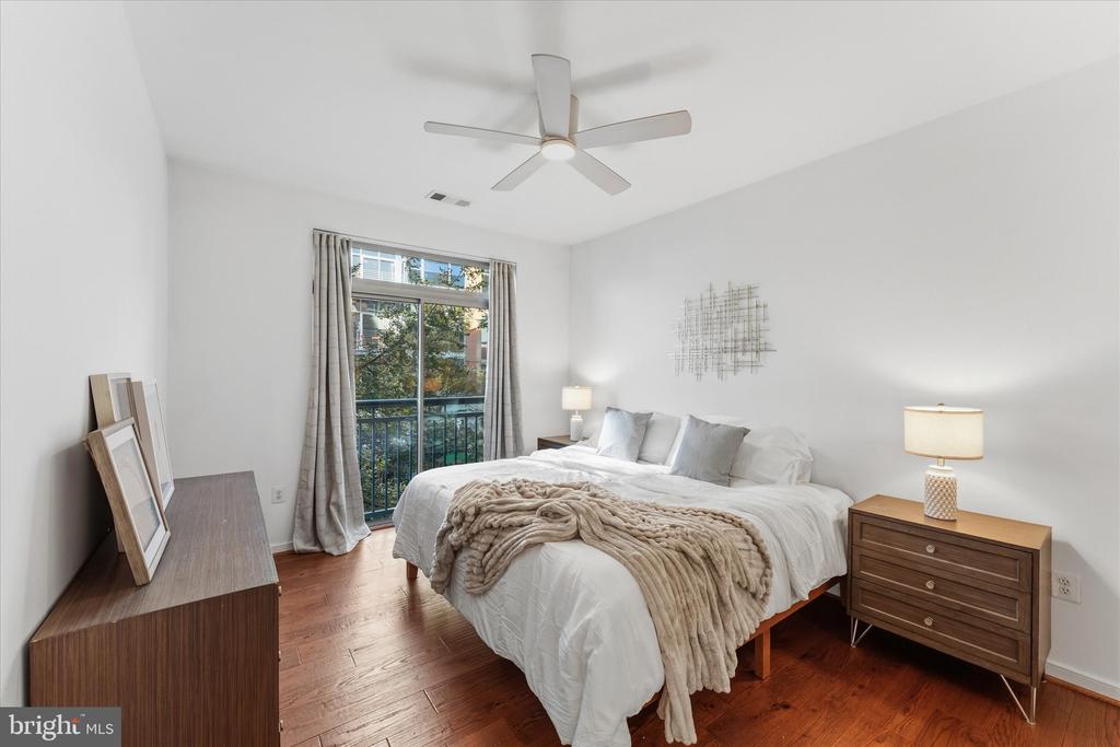 2200 N WESTMORELAND STREET Unit: 232