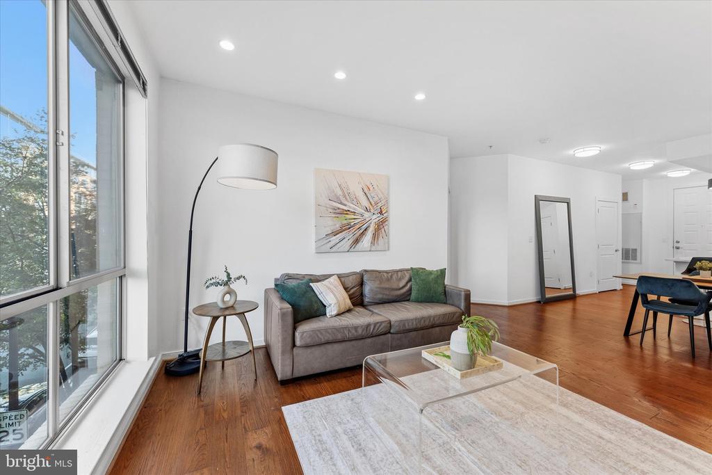 2200 N WESTMORELAND STREET Unit: 232