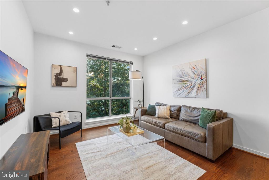 2200 N WESTMORELAND STREET Unit: 232