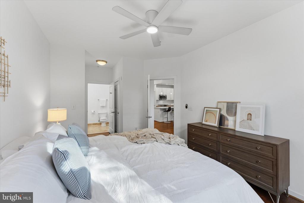 2200 N WESTMORELAND STREET Unit: 232