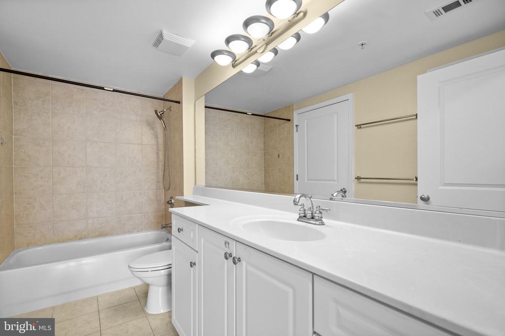 851 N GLEBE ROAD N Unit: 1419