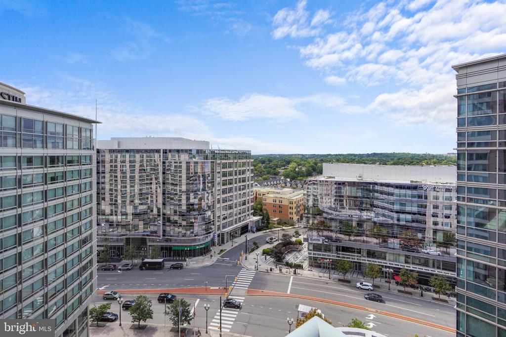 851 N GLEBE ROAD N Unit: 1419