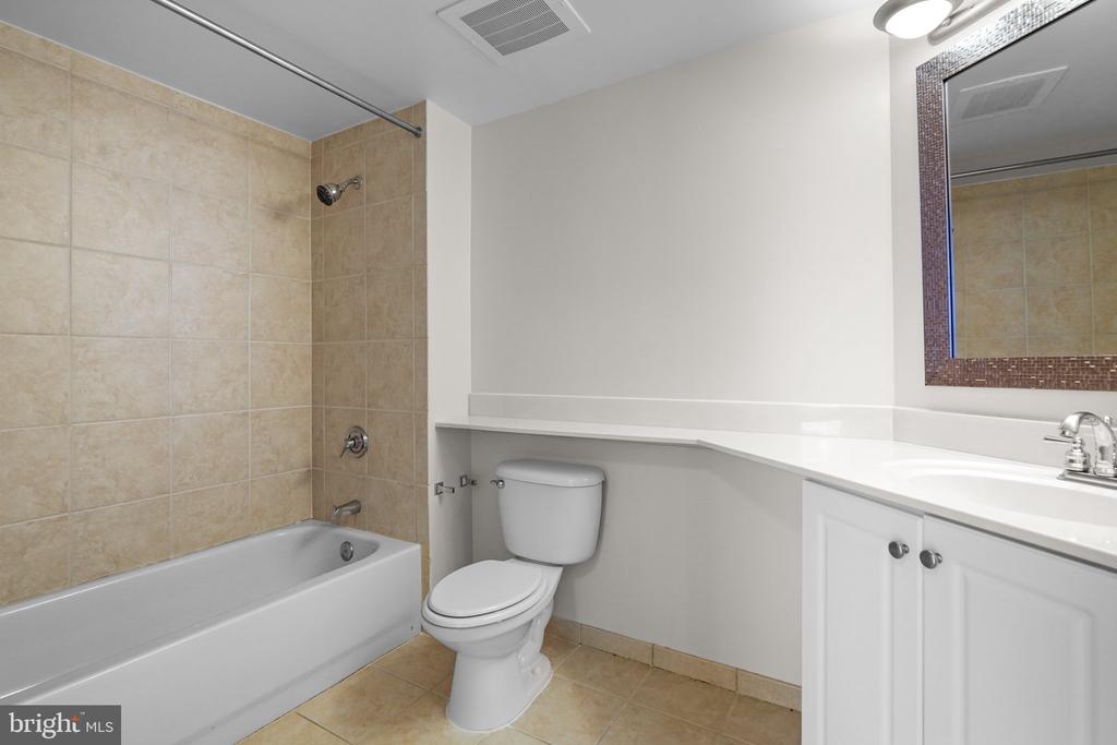 851 N GLEBE ROAD N Unit: 1419