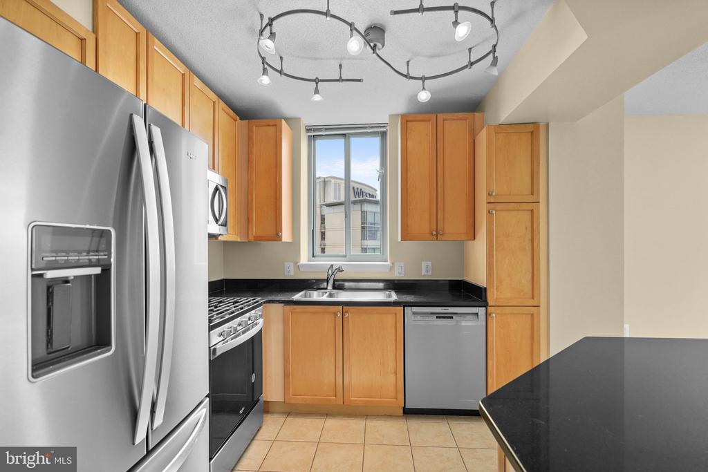 851 N GLEBE ROAD N Unit: 1419