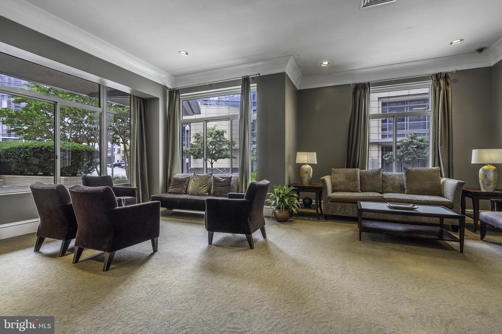 851 N GLEBE ROAD N Unit: 1419