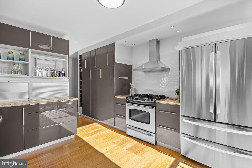 4141 HENDERSON ROAD Unit: 910