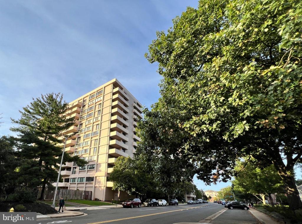 4141 HENDERSON ROAD Unit: 910