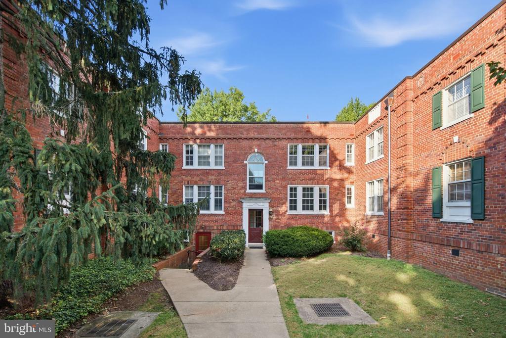 1728 N QUEENS LANE Unit: 3-181