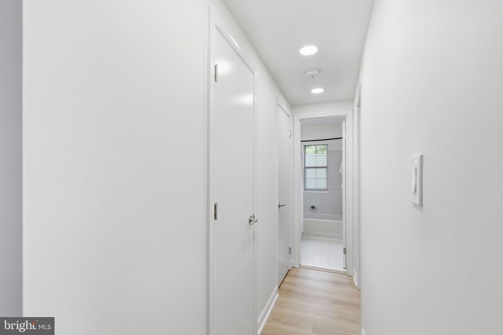 1728 N QUEENS LANE Unit: 3-181