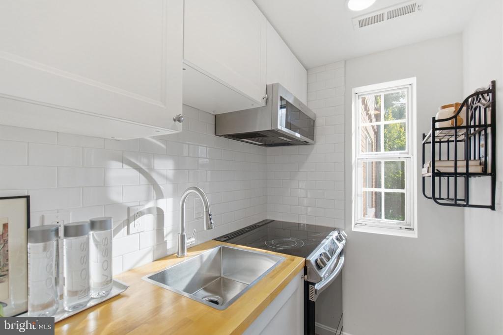 1728 N QUEENS LANE Unit: 3-181