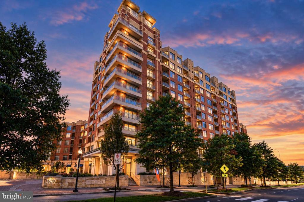 3600 S GLEBE ROAD Unit: 327W