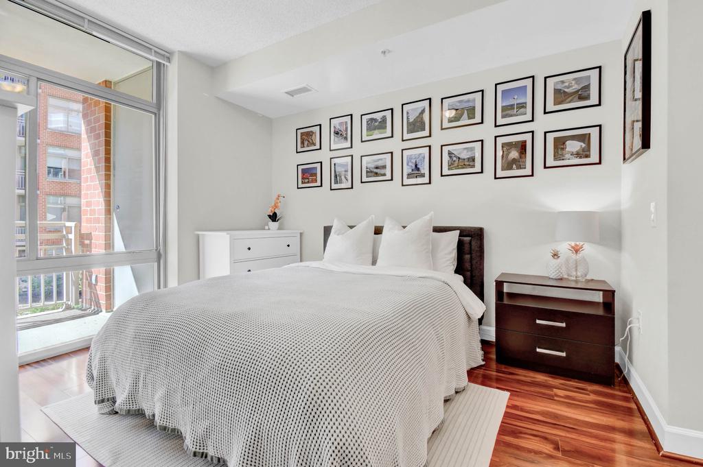 3600 S GLEBE ROAD Unit: 327W