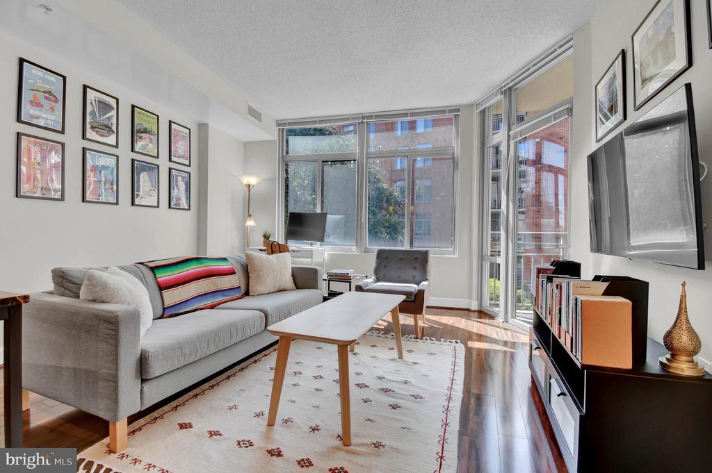 3600 S GLEBE ROAD Unit: 327W
