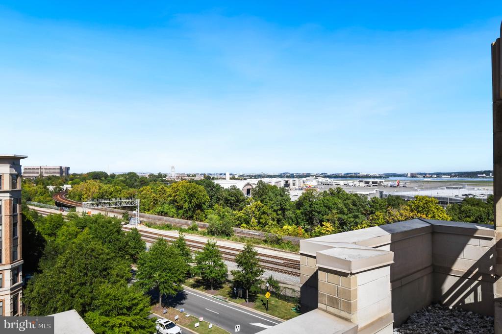 3600 S GLEBE ROAD Unit: 327W