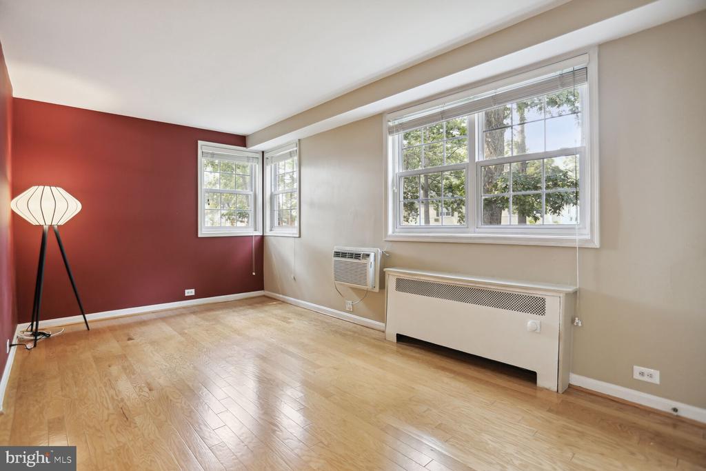 209 N TRENTON STREET Unit: 209-3