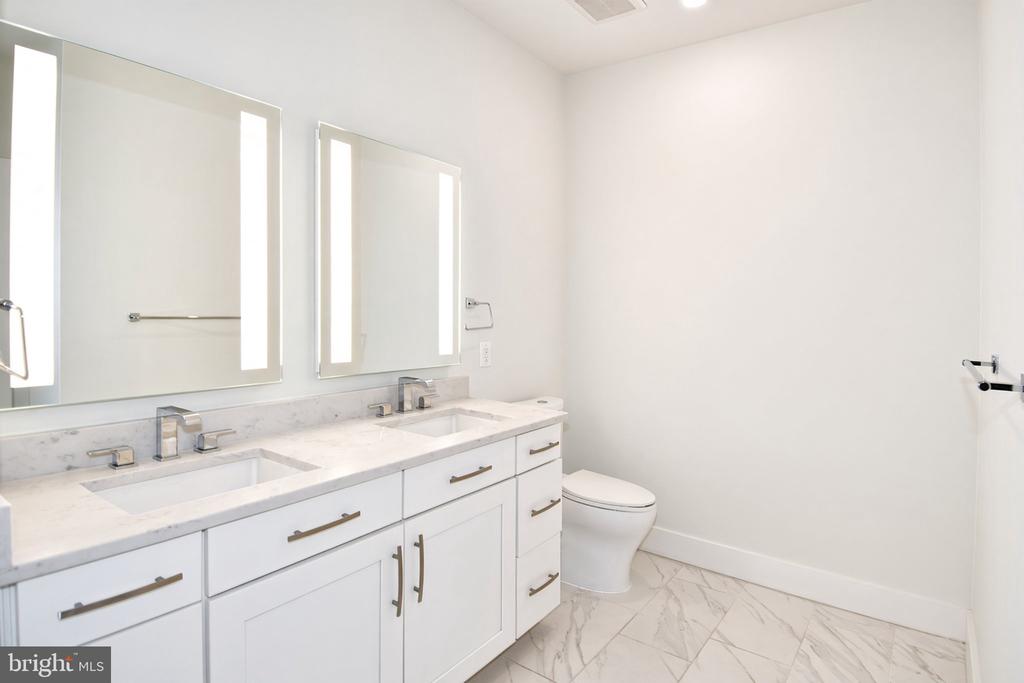 1411 KEY BOULEVARD Unit: 406