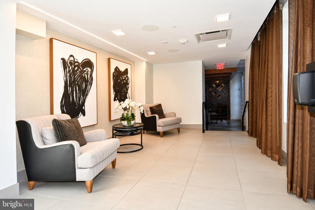 1411 KEY BOULEVARD Unit: 406