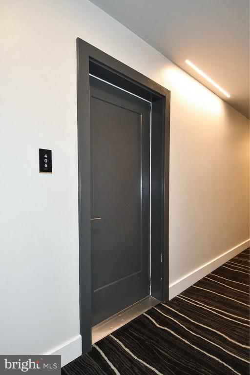 1411 KEY BOULEVARD Unit: 406