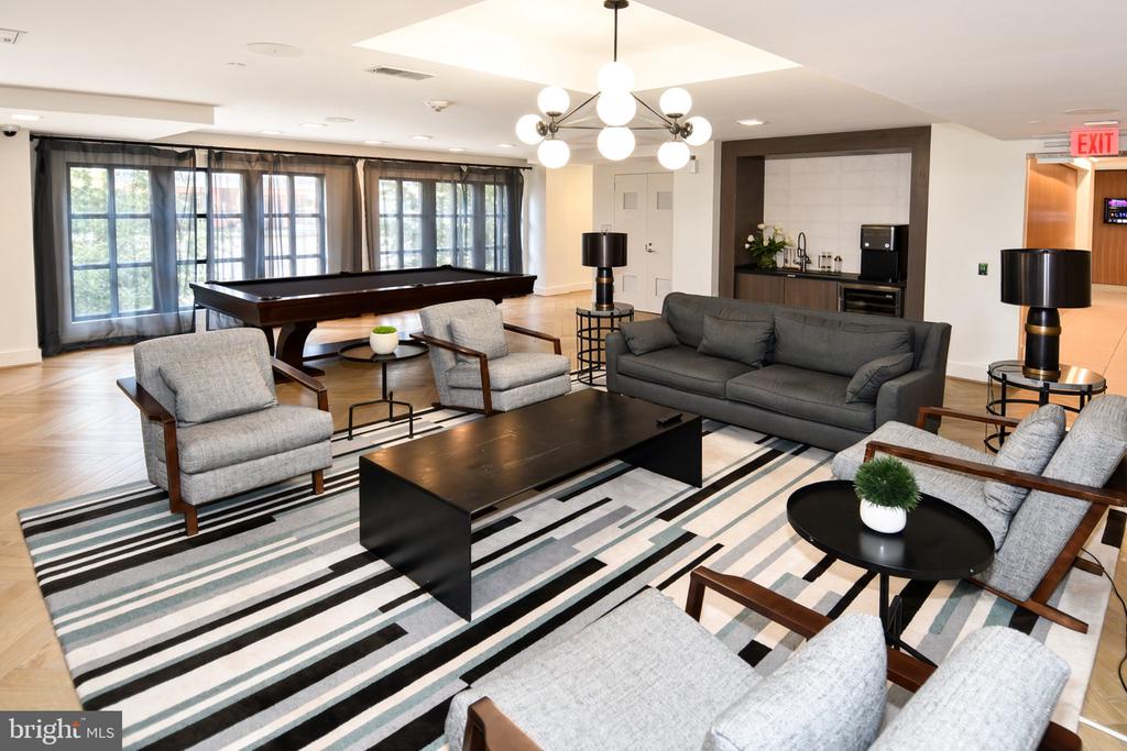 1411 KEY BOULEVARD Unit: 406
