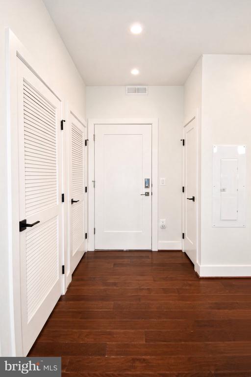 1411 KEY BOULEVARD Unit: 406