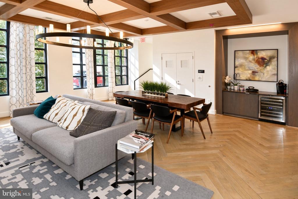 1411 KEY BOULEVARD Unit: 406
