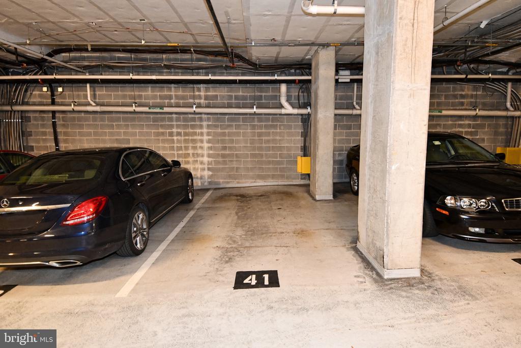 1411 KEY BOULEVARD Unit: 406