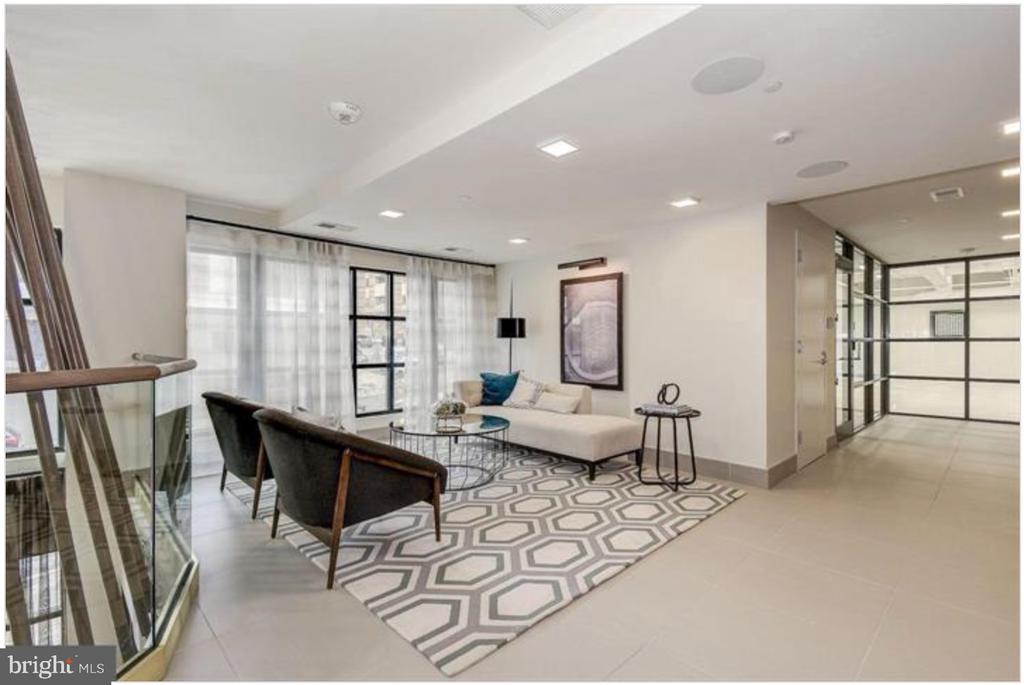 1411 KEY BOULEVARD Unit: 406